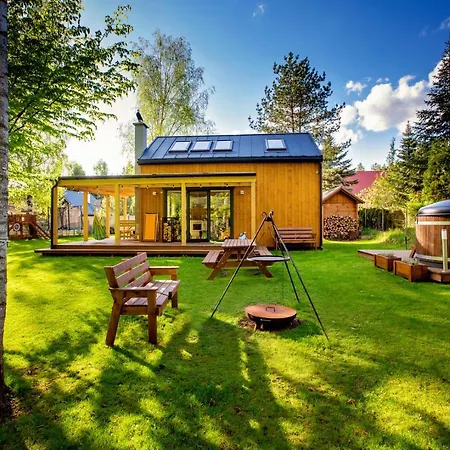 Деревянный коттедж Family Winiec